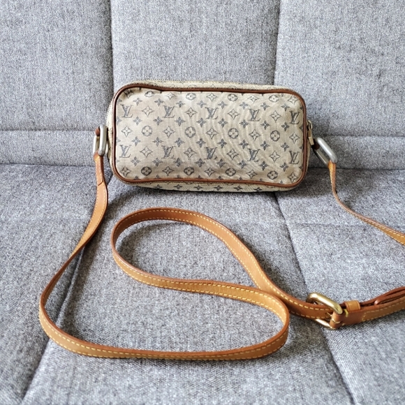 Authentic Louis Vuitton Juliette Mini Lin Crossbody Bag With Blue LV Monogram - Picture 4 of 14